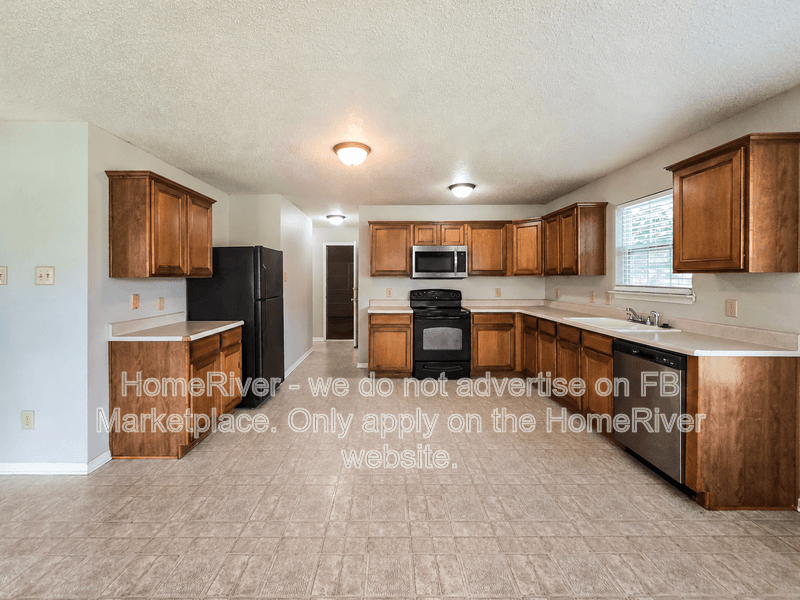 Greenwood House: 2840 Barnes Ct