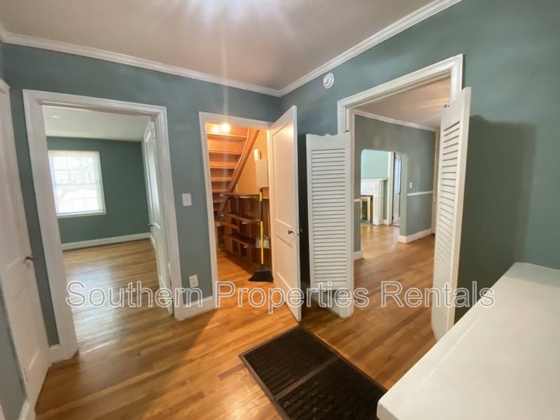 Fayetteville House: 807 Cape Fear Avenue
