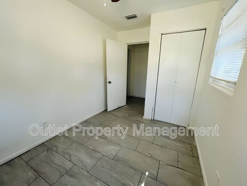 Sanford Condo: 918 E. 10th Street