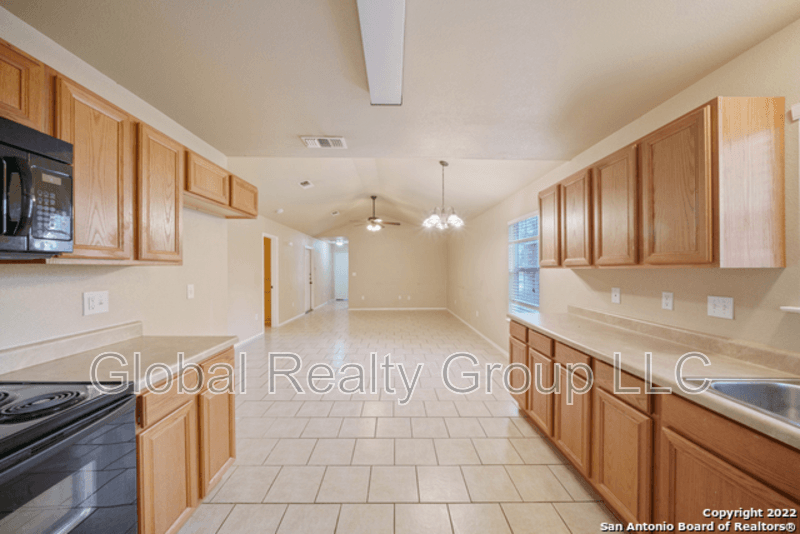 New Braunfels Condo: 280 Rosalie Dr