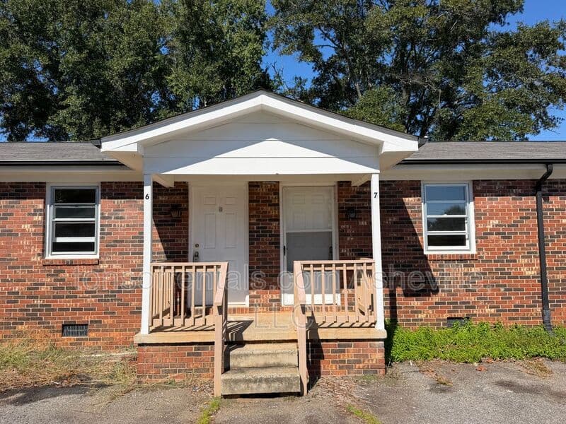 Forest City Condo: 3126 US Hwy 221 S