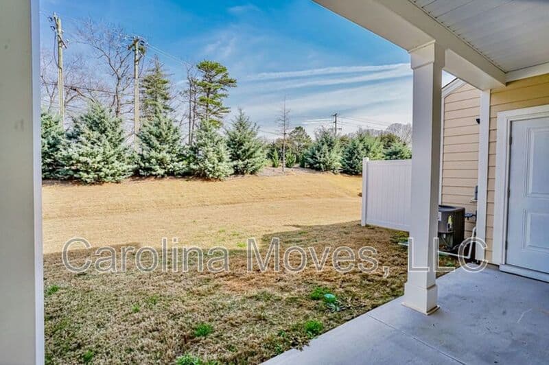 Greenville Townhome: 5 Alkanet Way