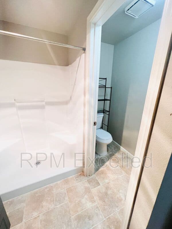 Kent Condo: 26339 116th Ave SE