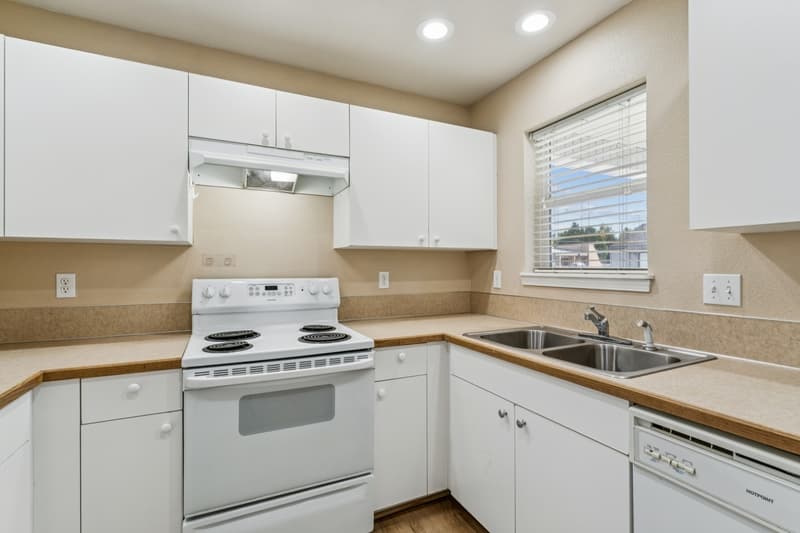 Boise Townhome: 7906 West Colehaven Court