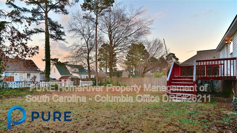 Lexington House: 309 Louisa Ln