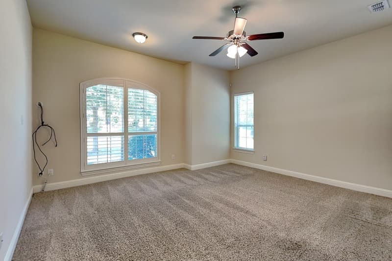 Garland House: 3006 Knightsbridge Ln