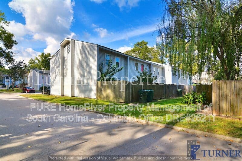 Columbia House: 308 Percival Rd