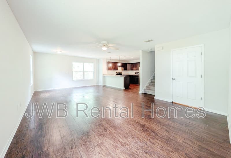 Jacksonville House: 2801 Myrtis Rd