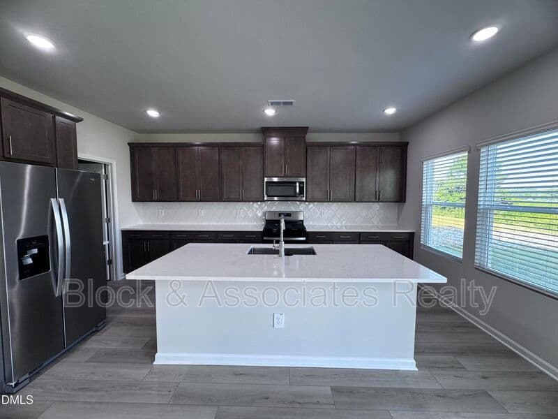 Angier House: 62 Thistle Patch Place