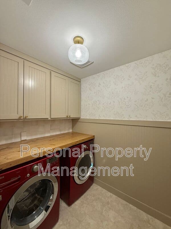 Vancouver House: 5502 NE 134th St