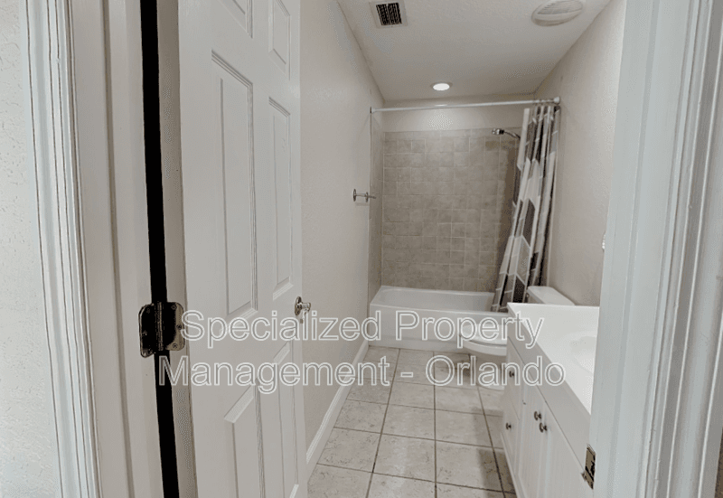 Orlando House: 3930 Cassia Dr