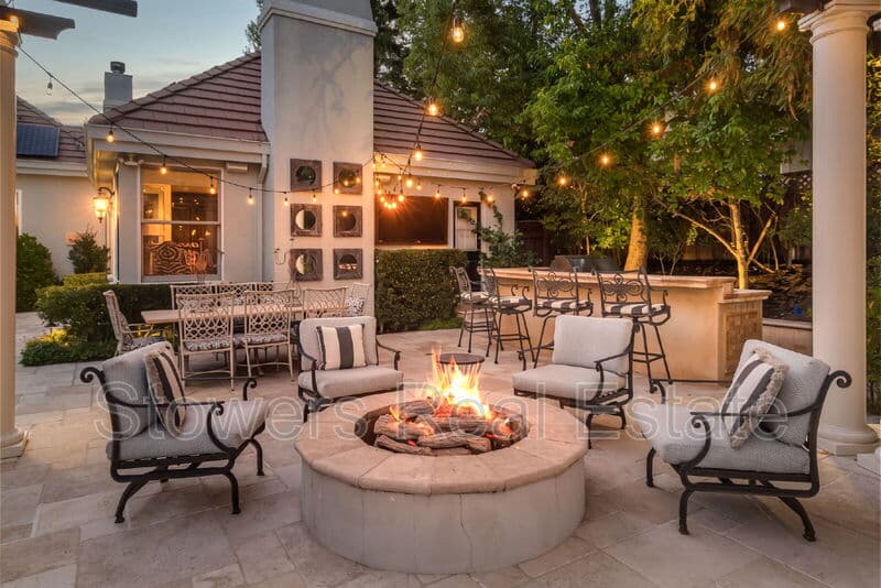Danville House: 4482 Deer Ridge Rd