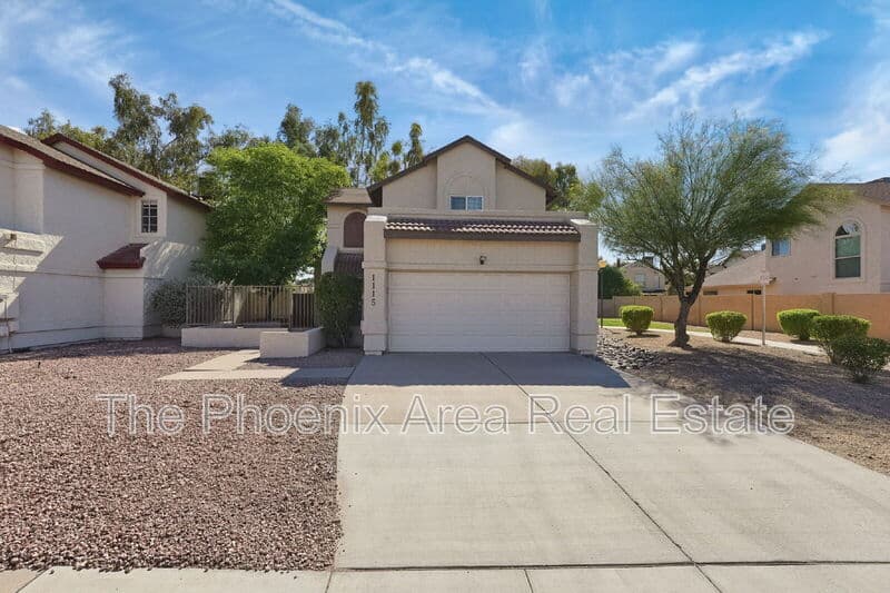Chandler House: 1115 W Estrella Dr