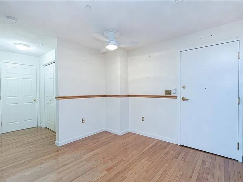 Peabody Condo: 107 Foster St