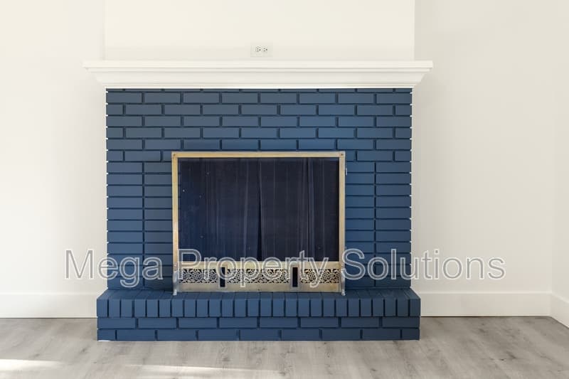 Tampa House: 307 Glen Burnie Avenue