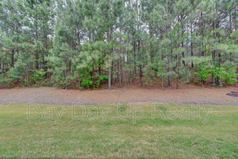 Suwanee House: 5605 Bright Cross Way
