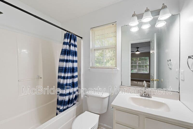 Martinez House: 4331 Roswell Drive