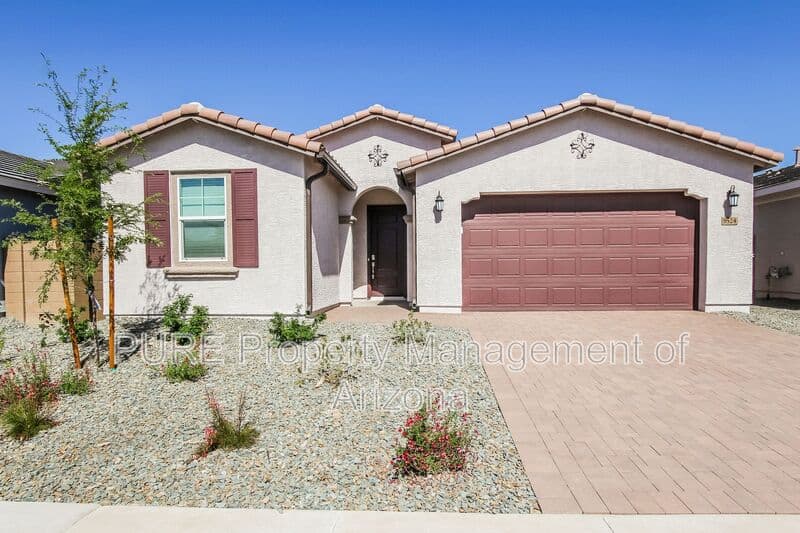 Phoenix House: 9524 W Flower St