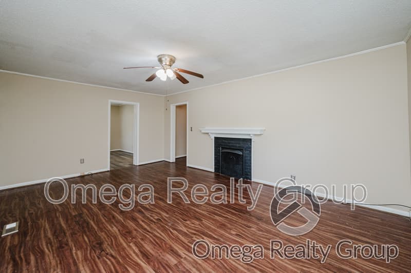 Mount Olive House: 2575 Mount Olive Rd