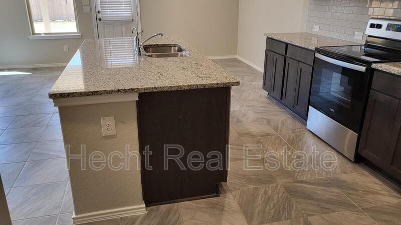 Seguin House: 2440 Ayers Drive