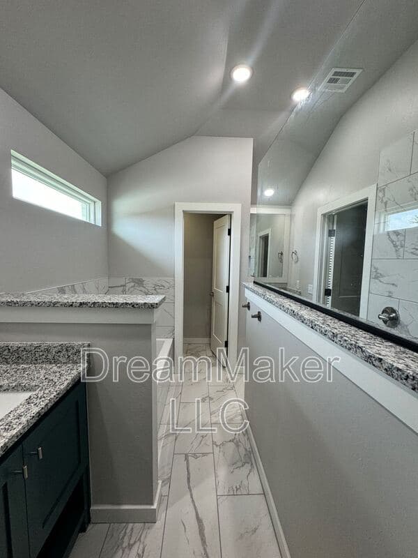 Goldsby House: 715 Apple Blossom Way