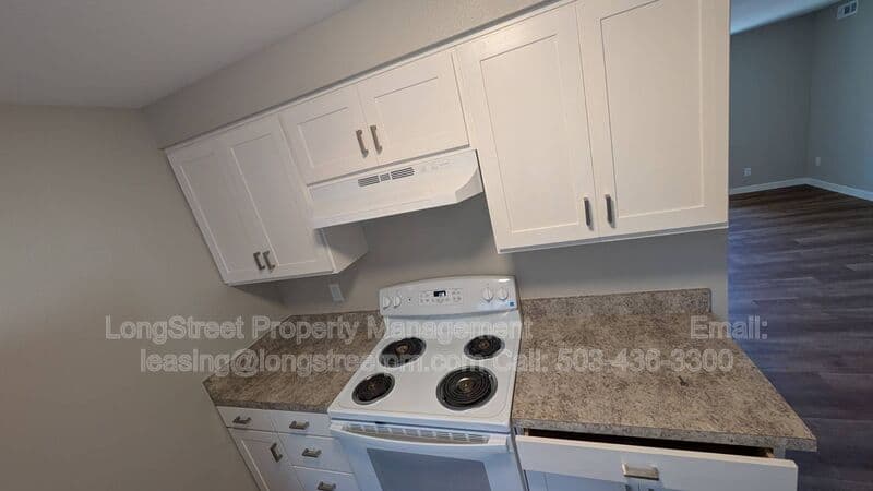 Corvallis Condo: 2135 NW Highland Dr