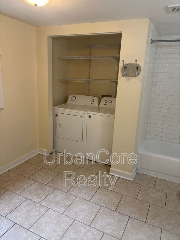 Richmond Condo: 627 N 27th St