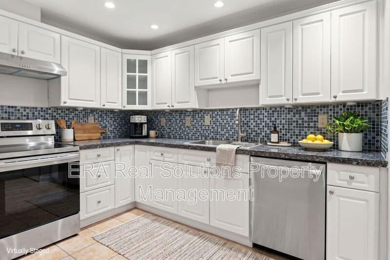 Cincinnati House: 2126 Gilbert Ave.