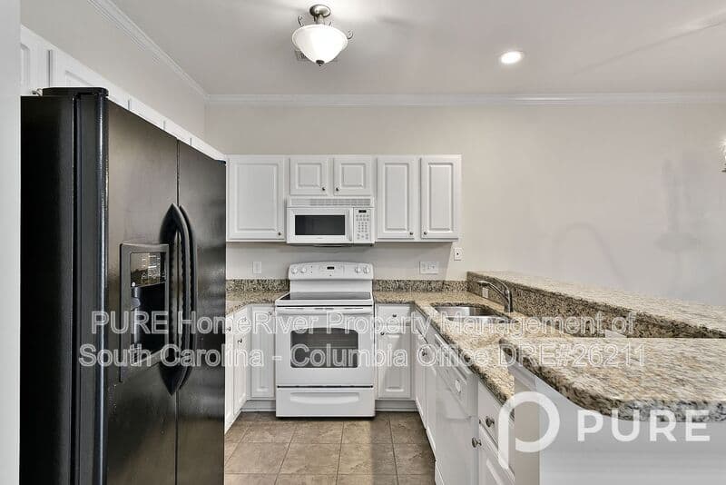 Lexington House: 316 Saluda Springs Rd
