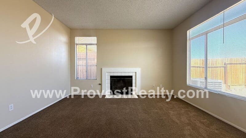 Victorville House: 14601 Pony Trail Rd