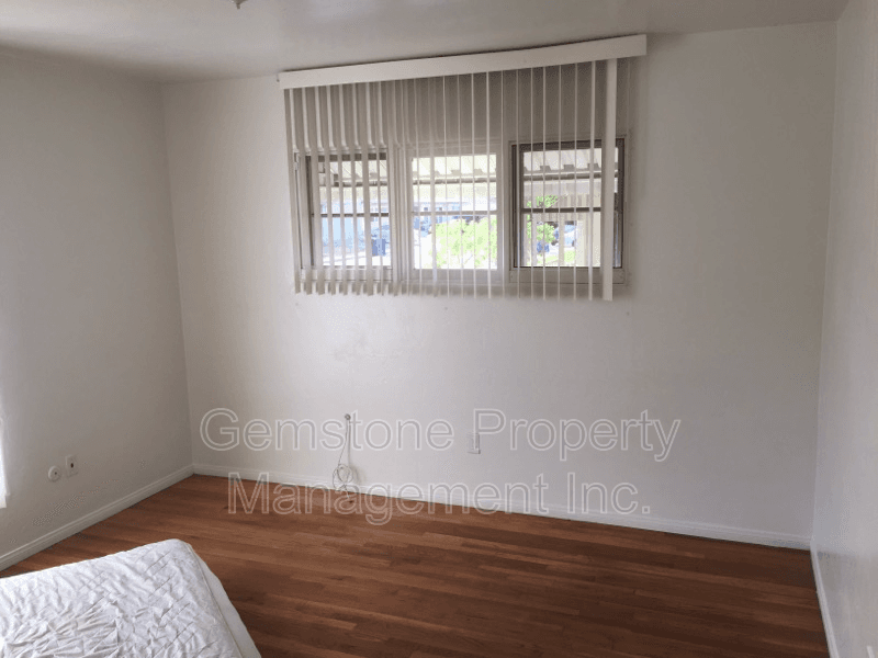 San Diego House: 4938 Art St