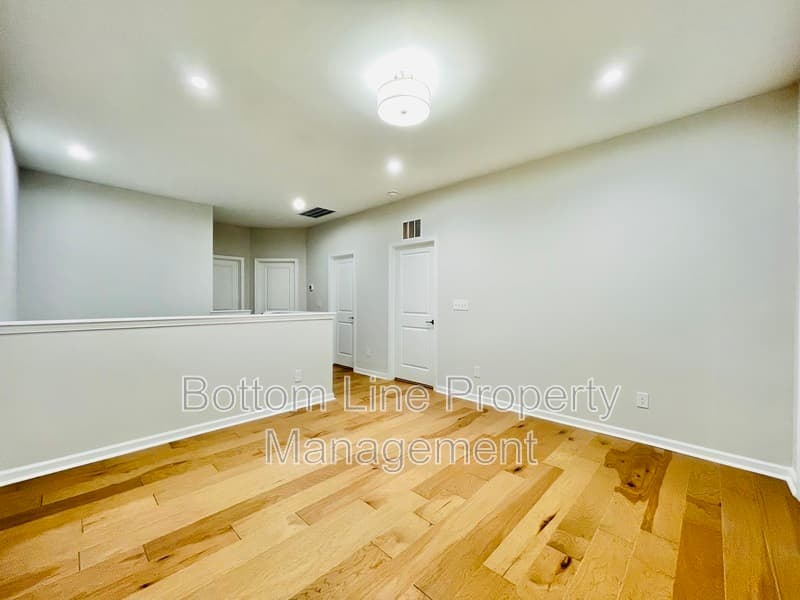 Charlotte Townhome: 419 Vinroot Aly
