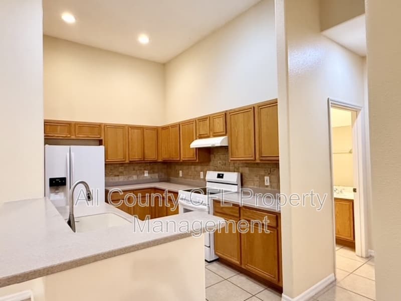 Orlando Townhome: 1972 Island Walk Drive