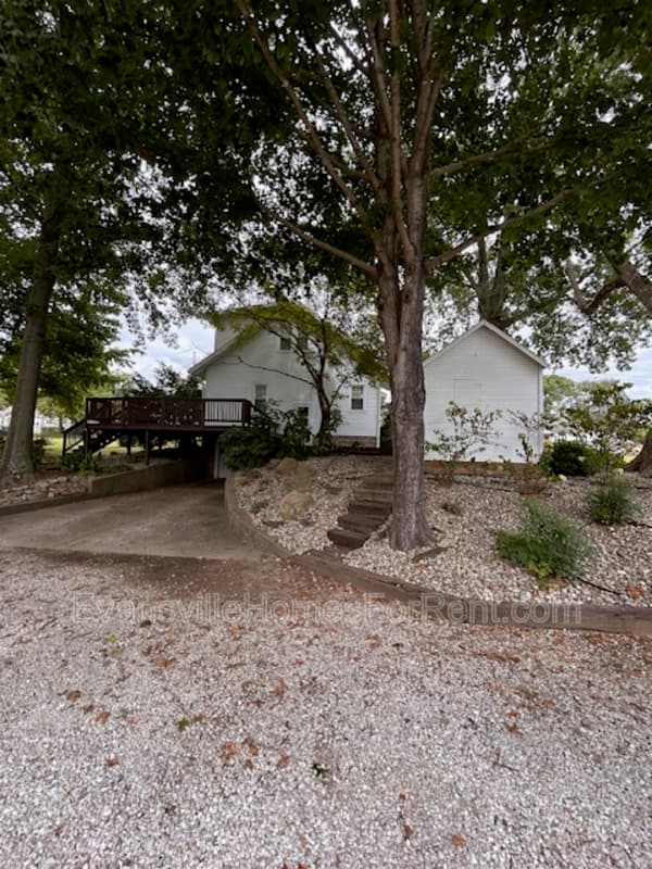 Evansville House: 4500 Middle Mount Vernon Road