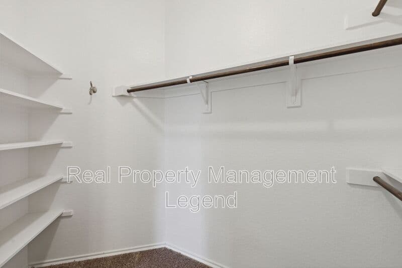 McKinney House: 812 Gray Fox Drive