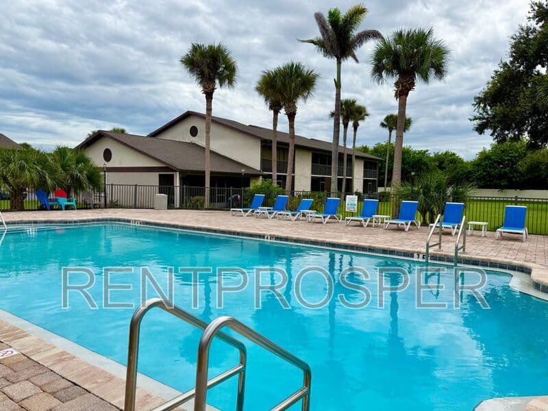 Melbourne Condo: 1069 Ellen Court