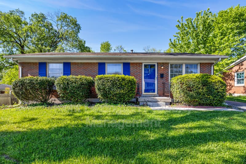Lexington House: 1138 Gainesway Drive