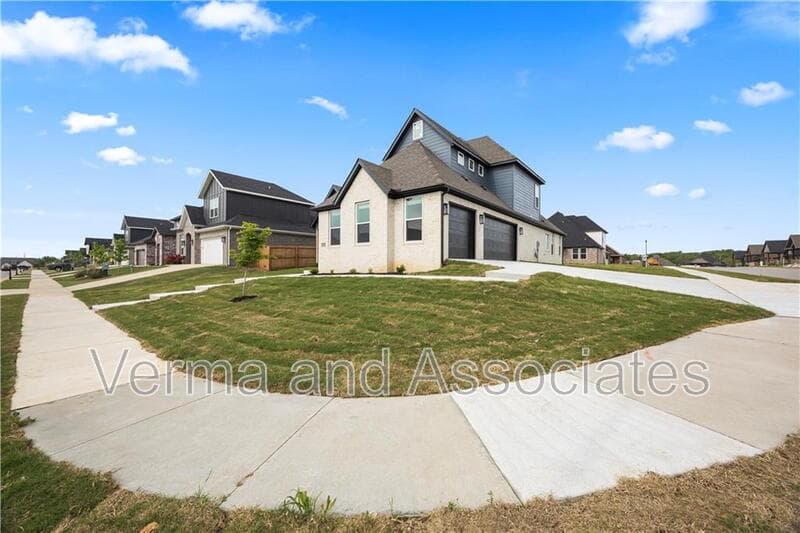 Centerton House: 1241 Mammoth St