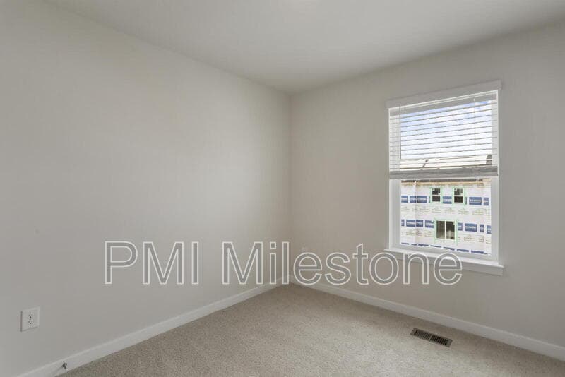 Charles Town Townhome: 413 Eclipse St