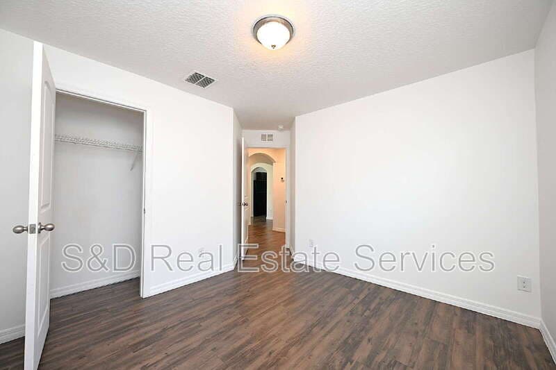 Lakeland House: 2238 Caspian Dr