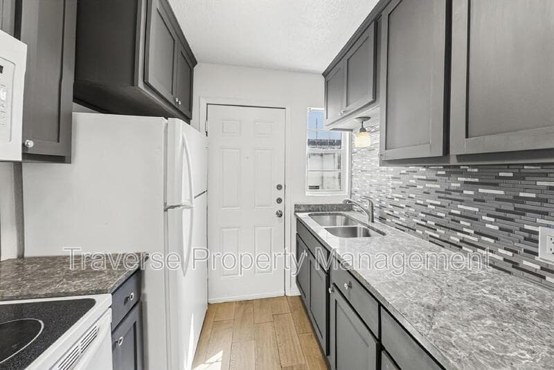 Fort Worth Condo: 2641 Canberra Court