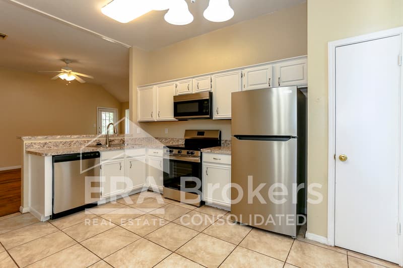 Killeen House: 2407 Armadillo