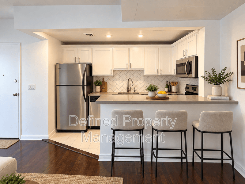 Los Angeles (Miracle Mile) Condo: 649 S. Burnside Ave.