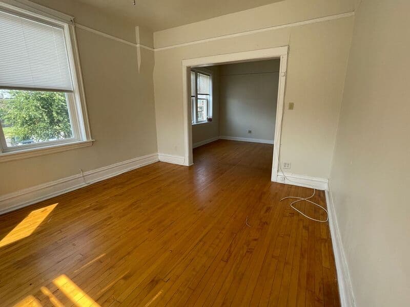 Chicago House: 4424 W. Armitage 2W
