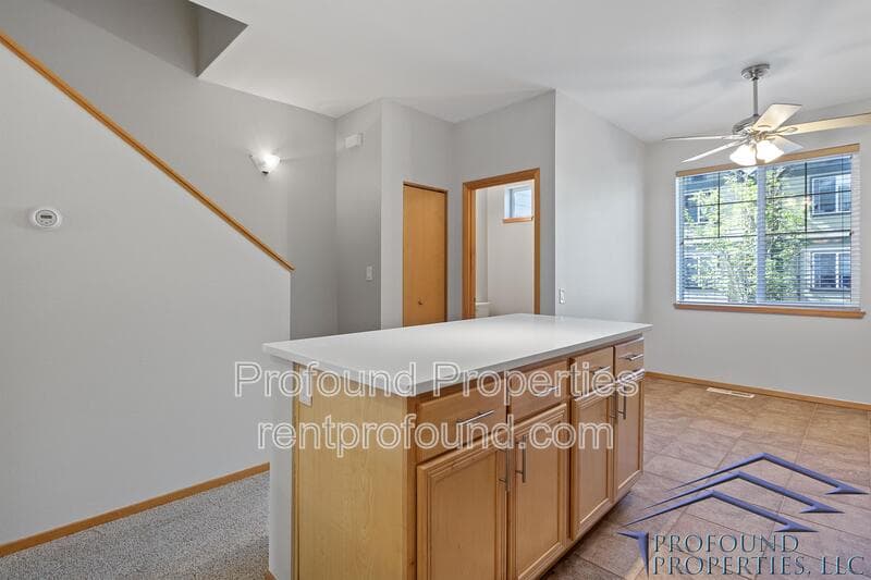 Beaverton Condo: 627 SW Dillan Drive