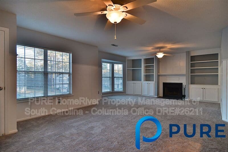 Columbia House: 17A Battery Walk Ct