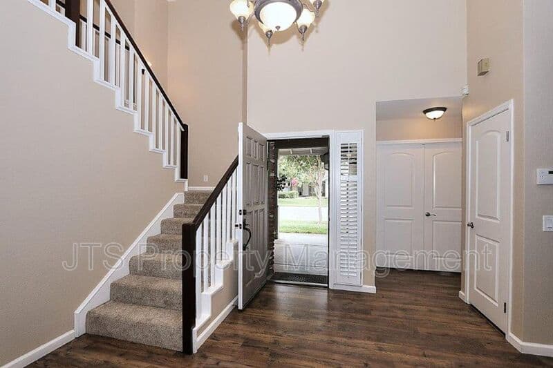 Gold River House: 2173 Roaring Camp Drive