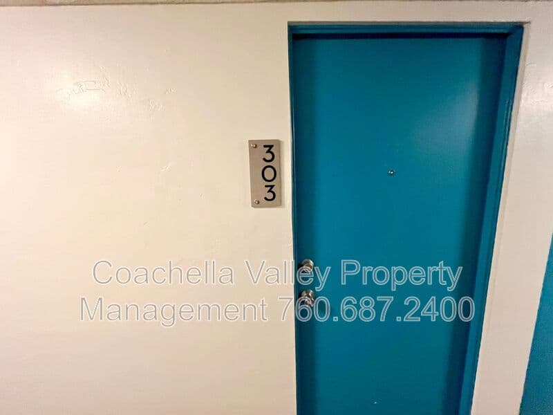 Palm Springs Condo: 2580 E Tahquitz Canyon Way
