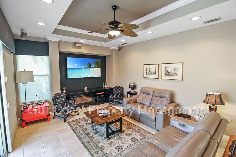 Nokomis House: 2107 Calusa Lakes Blvd
