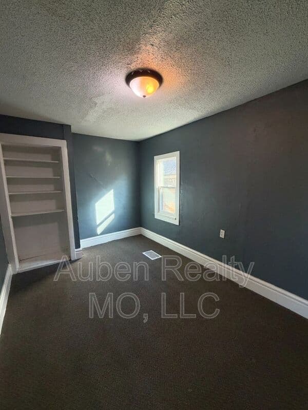 Kansas City House: 2600 Euclid Ave